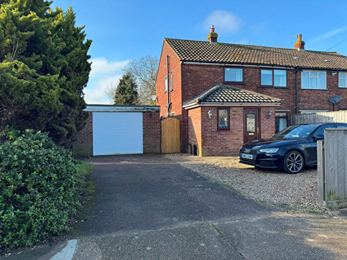 3 Bedroom Semi-Detached House For Sale In Heath View Leiston, IP16