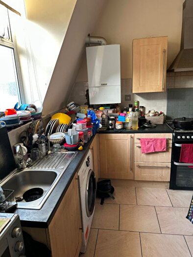 2 Bedroom Flat To Rent In Cranbrook Road, Ilford, IG1