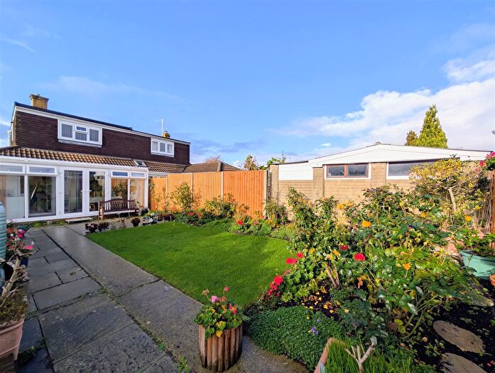 3 Bedroom Semi-detached House For Sale In Shearwater Grove, Innsworth, Gloucester, GL3