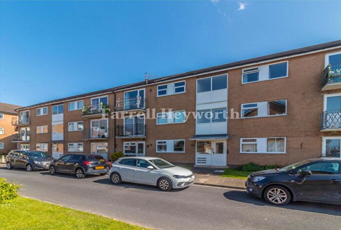 2 Bedroom Flat For Sale In South Lawn, Blackpool, FY4