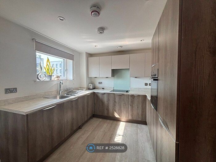 2 Bedroom Flat To Rent In Proteus House, Oakgrove, Milton Keynes, MK10