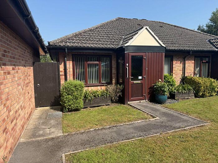 2 Bedroom Bungalow For Sale In Thornbury, Nr Bristol, BS35