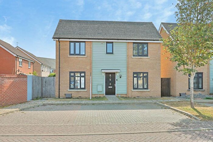 3 Bedroom Detached House For Sale In Forest Grove, Swaffham, PE37