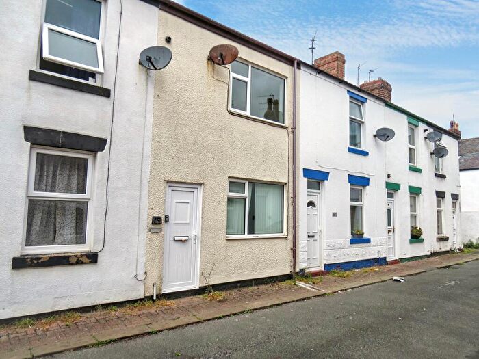 2 Bedroom Terraced House For Sale In Cross Street, Fleetwood, FY7