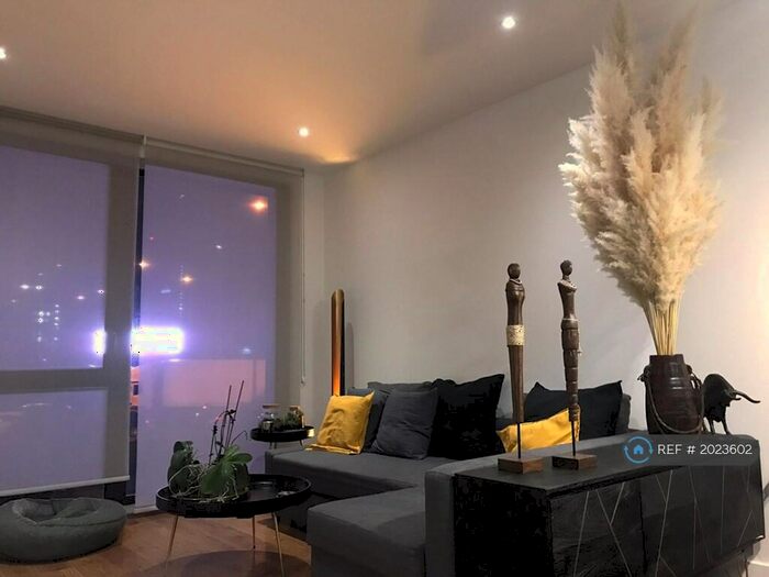 1 Bedroom Flat To Rent In Lighterman Point, London, E14