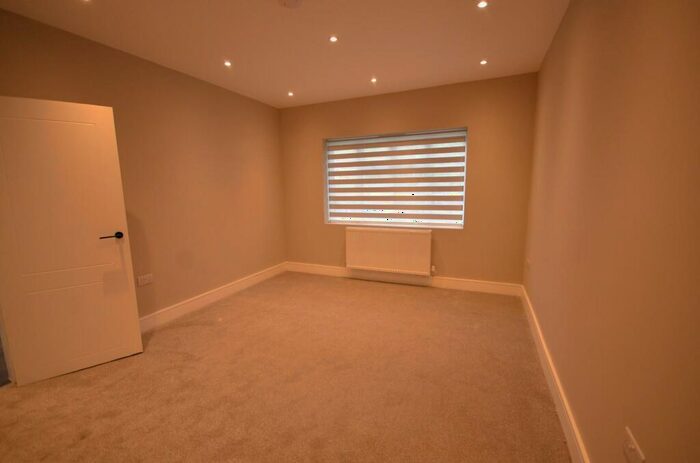 1 Bedroom Apartment To Rent In Lawns Court, The Avenue, Wembley, HA9