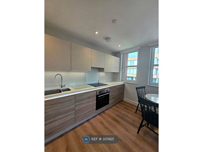 1 Bedroom Flat To Rent In Richmond House, Bournemouth, BH2