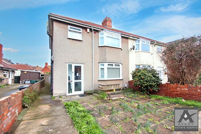 3 Bedroom Semi Detached House To Rent In Earlham Grove, Weston-s-Mare, North Somerset, BS23