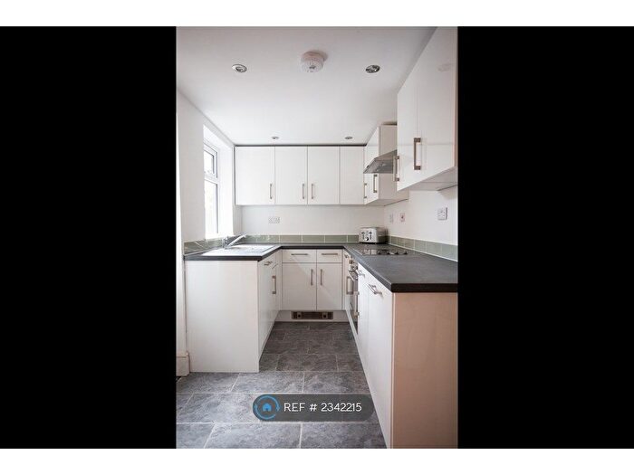 4 Bedroom Terraced House To Rent In Peach Street, Derby, DE22