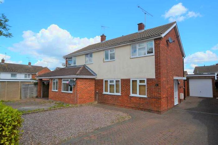 3 Bedroom Semi-Detached House To Rent In The Linx, Bletchley, MK3