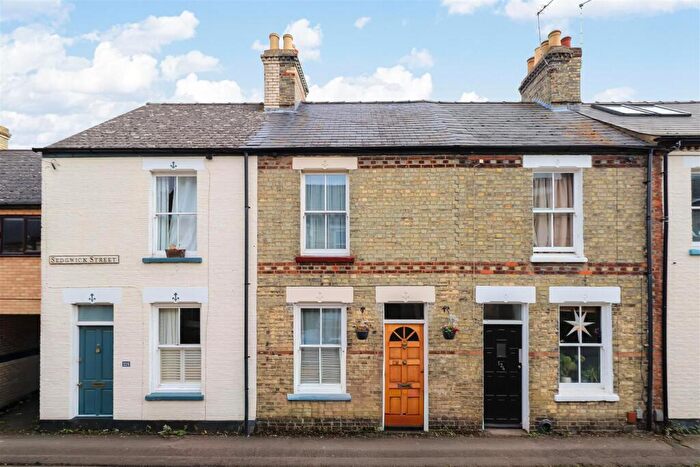 2 Bedroom Terraced House For Sale In Sedgwick Street, Cambridge, CB1