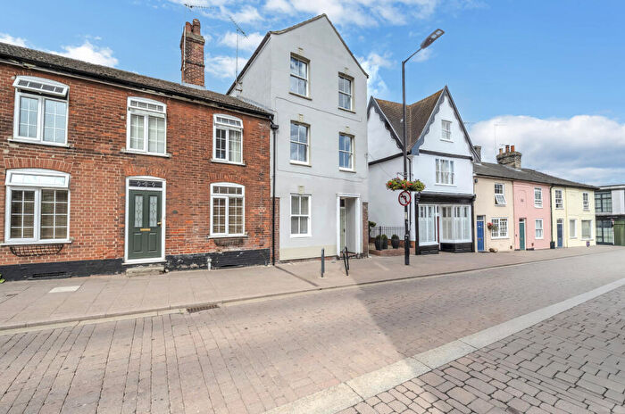 4 Bedroom Town House To Rent In St Johns Street, Bury St Edmunds, Suffolk, IP33