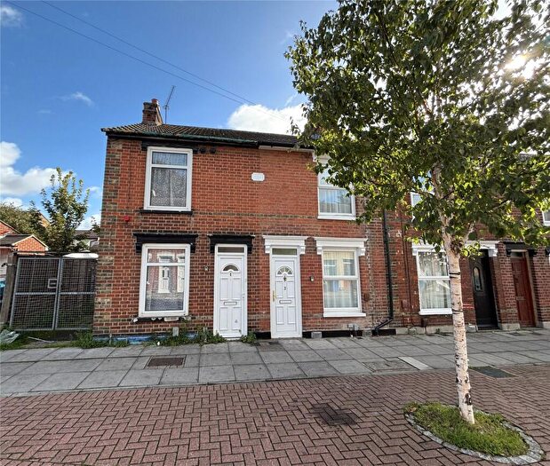 3 Bedroom End Of Terrace House For Sale In Sirdar Road, Ipswich, Suffolk, IP1