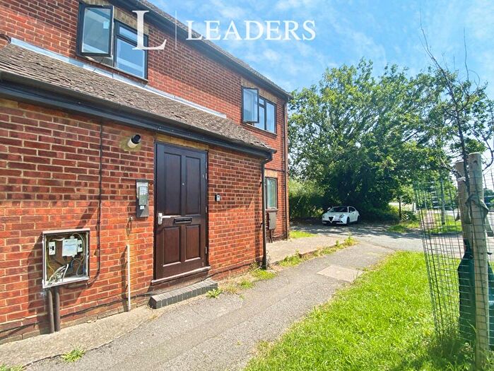 Studio To Rent In Radlett Road, Frogmore, St. Albans, AL2