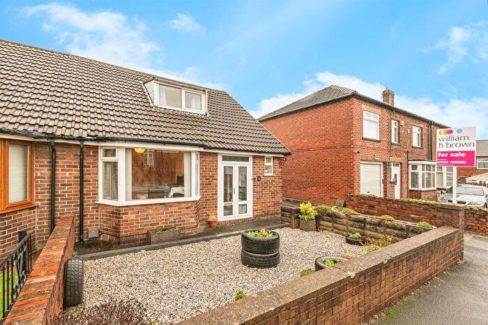 2 Bedroom Semi-Detached Bungalow For Sale In Rumble Road, Dewsbury, WF12