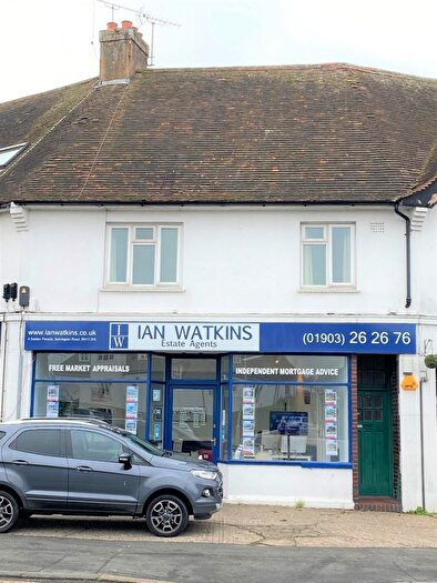 1 Bedroom Flat To Rent In Selden Parade, Salvington Road, Worthing, West Sussex, BN13