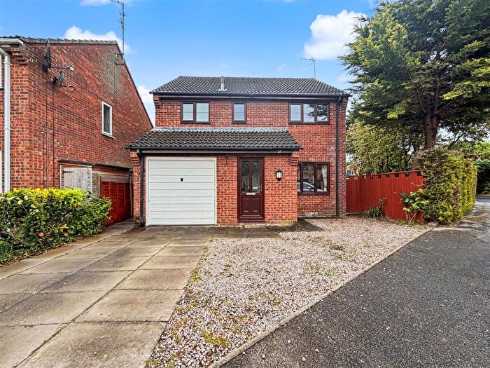 3 Bedroom Detached House To Rent In Pennyfield, Pinchbeck, PE11