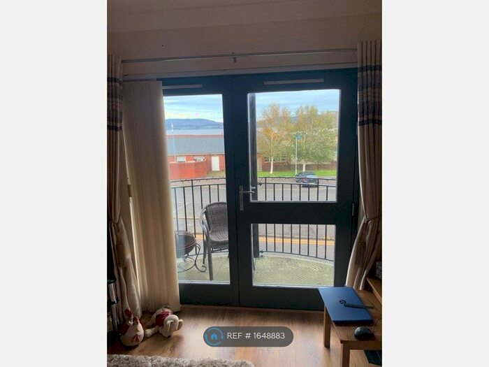 2 Bedroom Flat To Rent In James Watt Way, Greenock, PA15