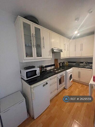 2 Bedroom Flat To Rent In Drummond Street, London, NW1