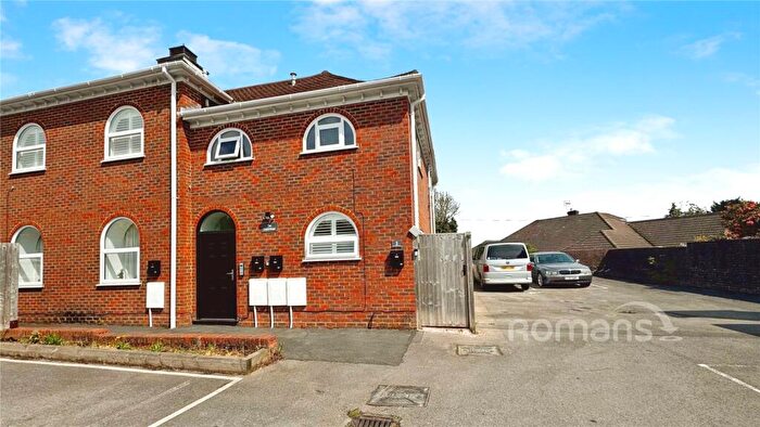 1 Bedroom Apartment For Sale In Church Lane East, Aldershot, Hampshire, GU11