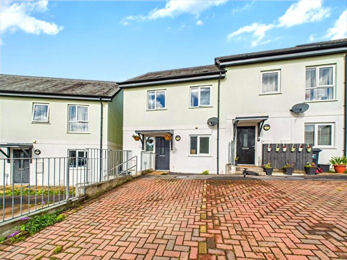3 Bedroom End Of Terrace House For Sale In Grove Drive, Liskeard, Cornwall, PL14