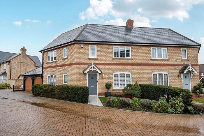 3 Bedroom Semi-Detached House For Sale In Walnut Tree Way, Meppershall, Shefford, SG17