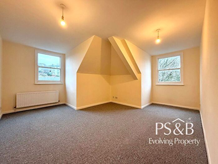 1 Bedroom Flat To Rent In York Grove, Brighton, BN1