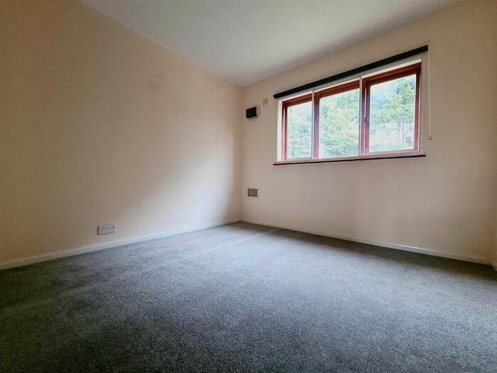 1 Bedroom Property To Rent In Wharf Road, Grays, RM17