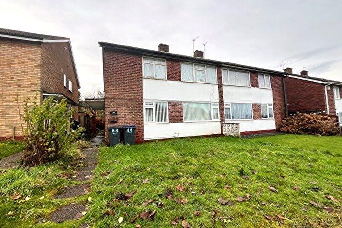 2 Bedroom Maisonette To Rent In Lazy Hill, Birmingham, B38