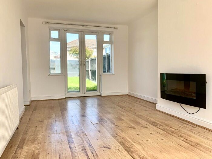 3 Bedroom Semi-Detached House To Rent In Keir Hardie Avenue, Bootle, Merseyside, L20