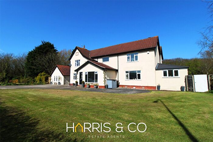 6 Bedroom Detached House For Sale In Fleetwood Road, Fleetwood, Lancashire, FY7