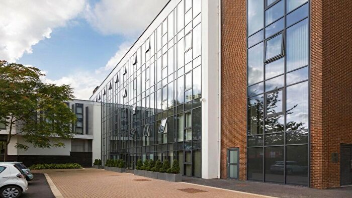 1 Bedroom Flat To Rent In Victoria Road, Leeds, West Yorkshire, LS6