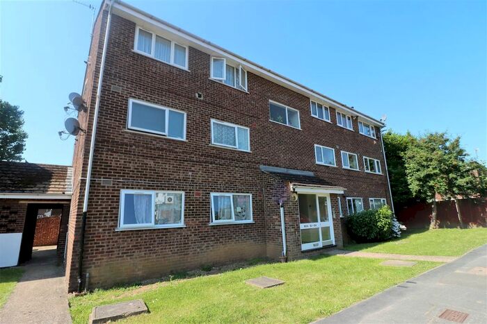 1 Bedroom Flat To Rent In Hazelmere Road, Northolt, UB5