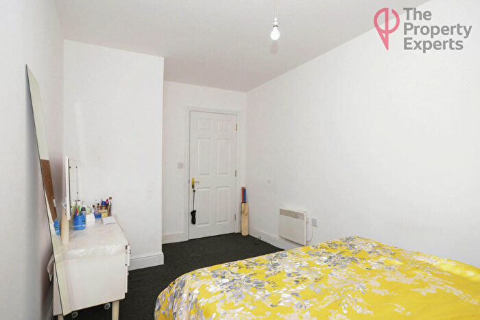 2 Bedroom Apartment For Sale In Sovereign Place, Harrow, HA1