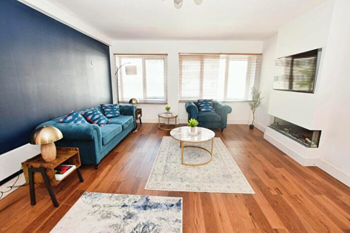 2 Bedroom Flat To Rent In The Gallery, Blackfriars Street, City Centre, Salford, M3