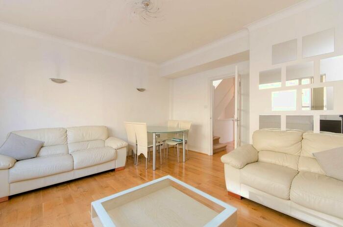 2 Bedroom Maisonette To Rent In Bute Street, South Kensington, London, SW7