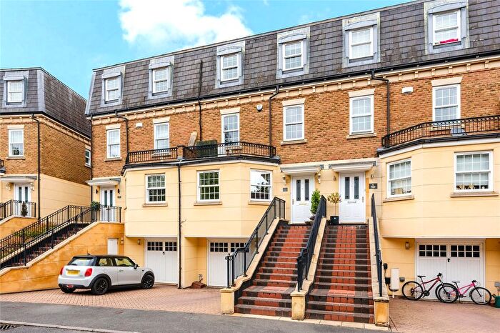 5 Bedroom Terraced House For Sale In Haines Court, Weybridge, Surrey, KT13