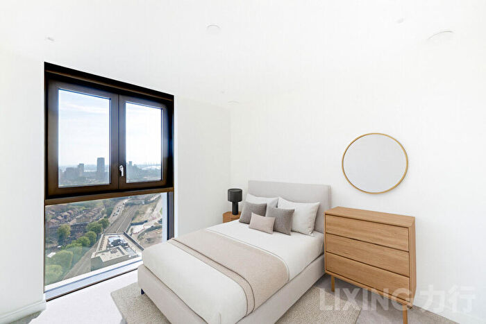 2 Bedroom Apartment To Rent In Menara Point, Twlevetrees Park, E16