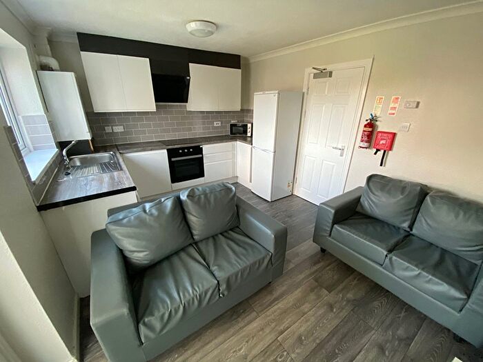 4 Bedroom Semi-Detached House To Rent In Priory Street, Preston, PR2