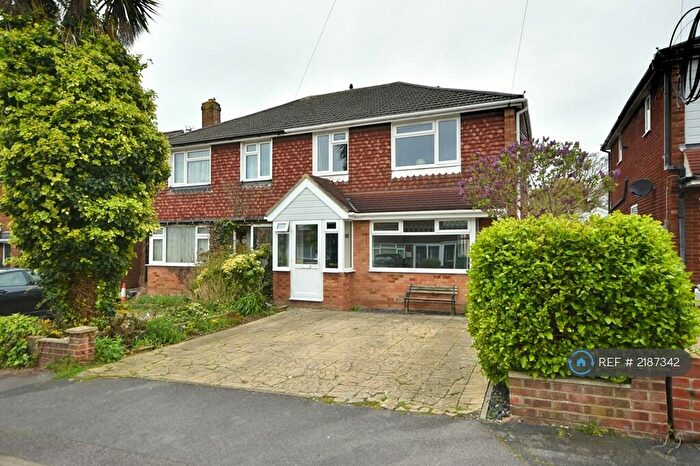 3 Bedroom Semi-Detached House To Rent In Margarita Road, Fareham, PO15