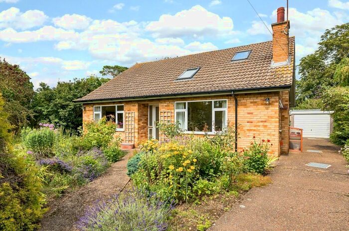 4 Bedroom Bungalow For Sale In West Street, Barkston, Grantham, NG32