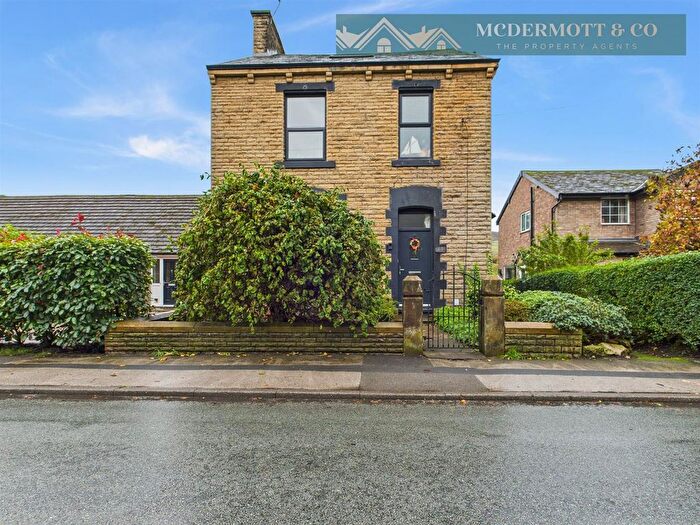 4 Bedroom Detached House For Sale In Shaw Hall Bank Road, Greenfield, Oldham, OL3