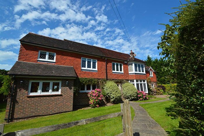 5 Bedroom Property To Rent In Pound Green Lane, Buxted, Uckfield, TN22