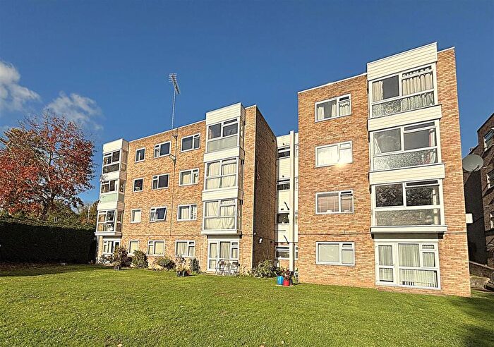 1 Bedroom Flat For Sale In Westmoreland Road, Bromley, BR2