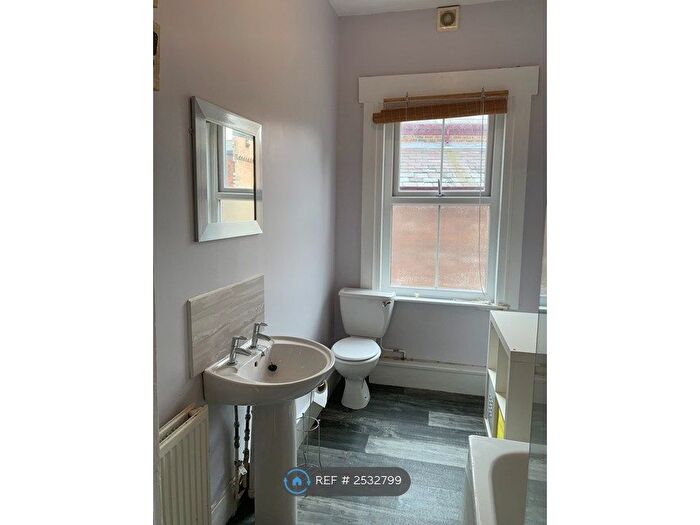1 Bedroom Flat To Rent In Linnet Lane, Liverpool, L17