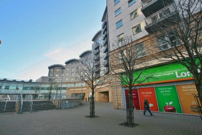 2 Bedroom Flat To Rent In Alencon Link, Basingstoke, RG21