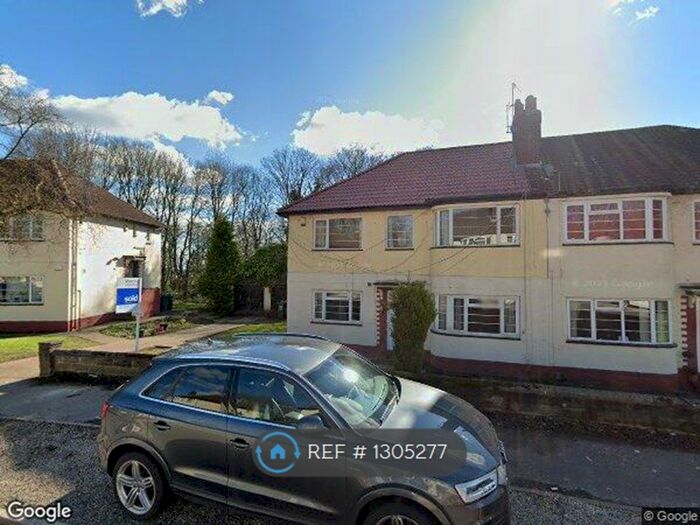 2 Bedroom Flat To Rent In Sandringham Drive, Leeds LS17