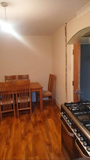 1 Bedroom House To Rent In Hathway Walk, Bristol, BS5
