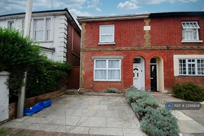 3 Bedroom Semi-Detached House To Rent In Shirley Road, Southampton, SO15