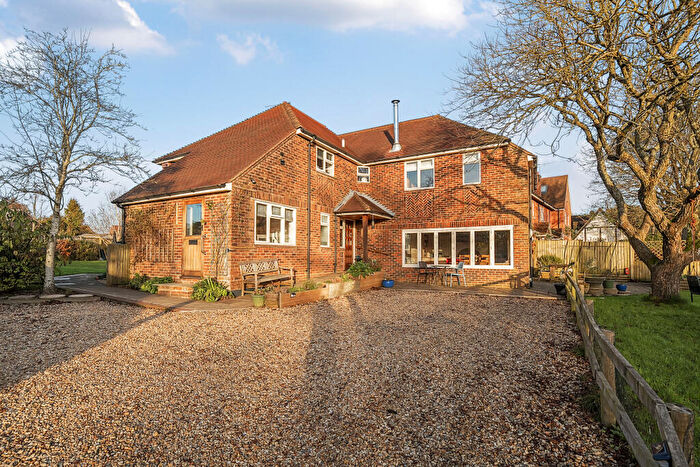 4 Bedroom Detached House For Sale In Church Street, Alresford, SO24